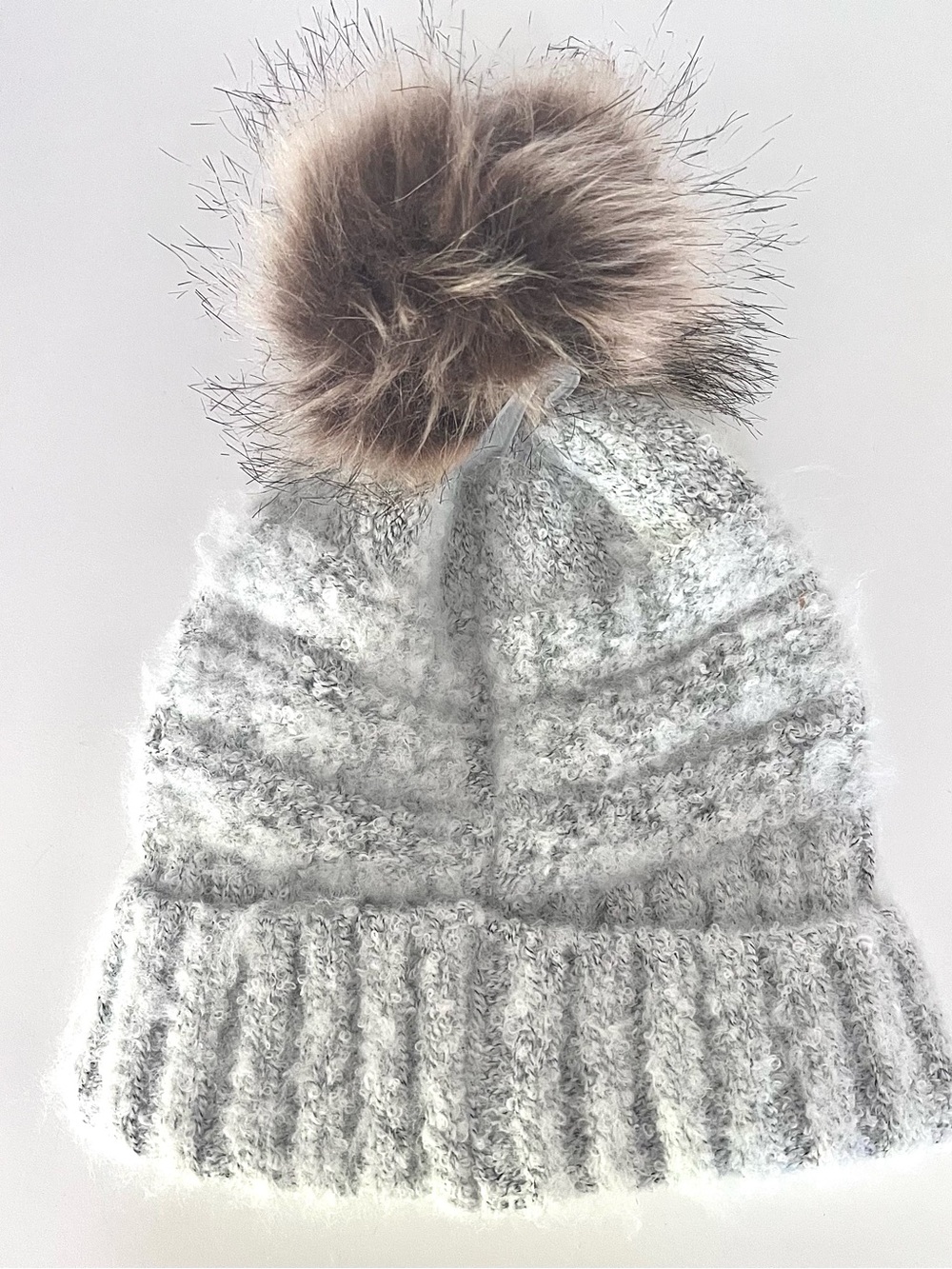 D&Y Light Gray Knit Beanie with Faux Fur Pom - Picture 4 of 7
